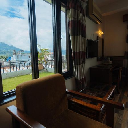 Hotel Tulsi Pokhara Exteriör bild
