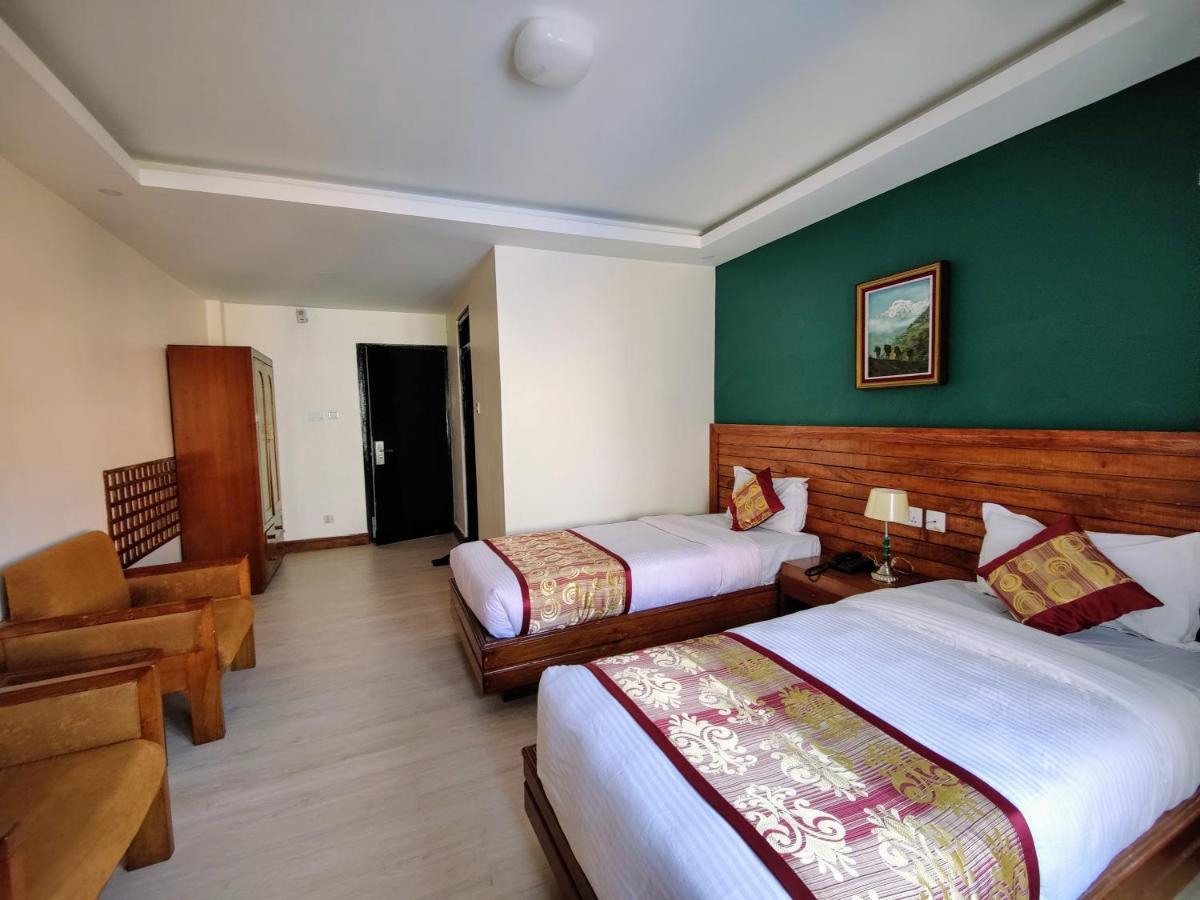 Hotel Tulsi Pokhara Exteriör bild