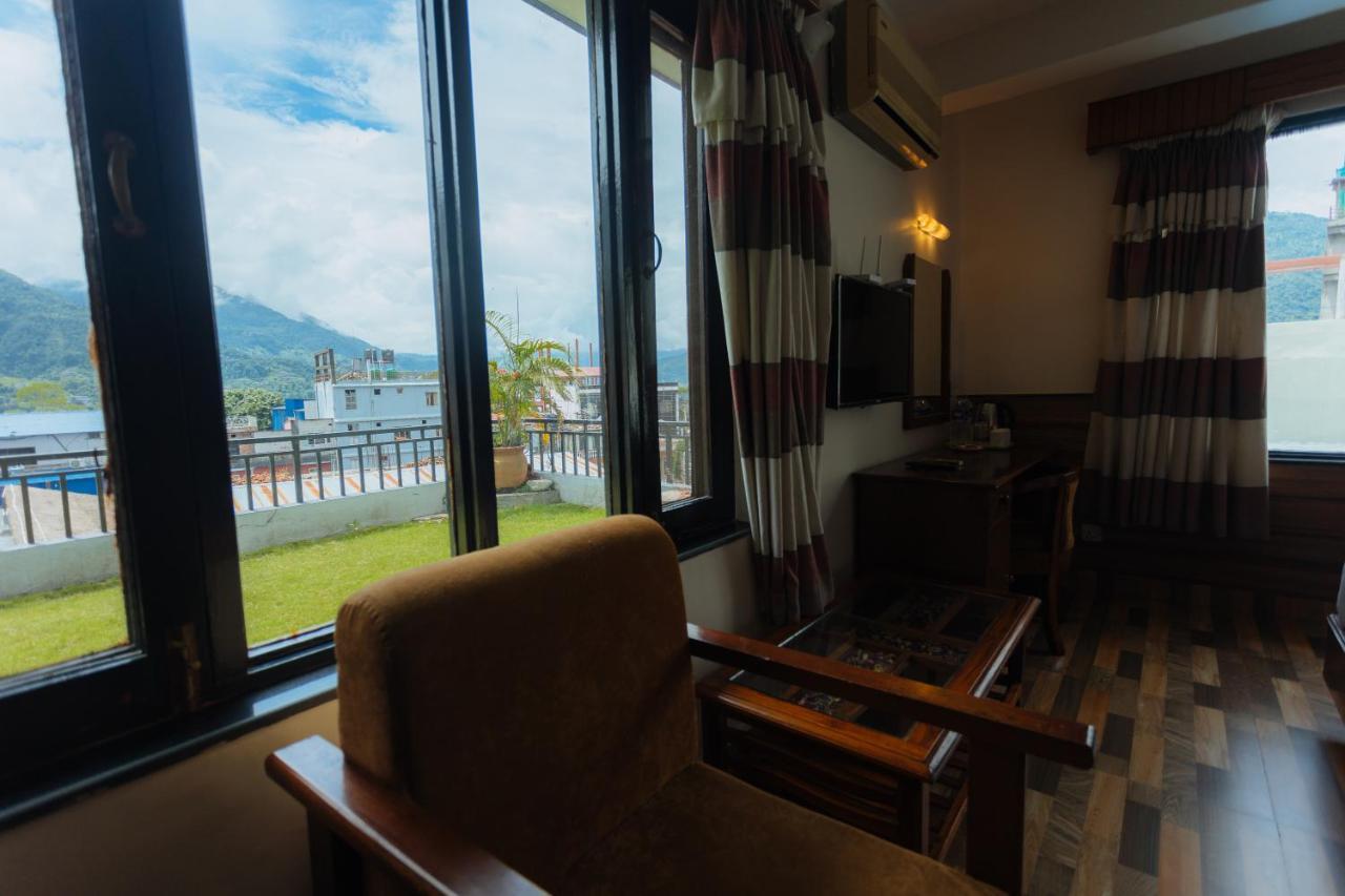 Hotel Tulsi Pokhara Exteriör bild