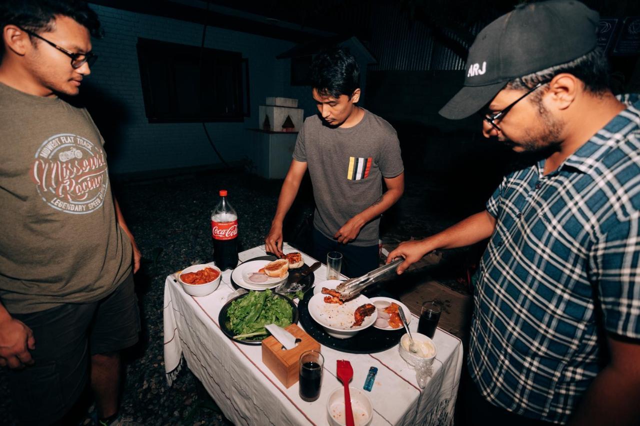Hotel Tulsi Pokhara Exteriör bild