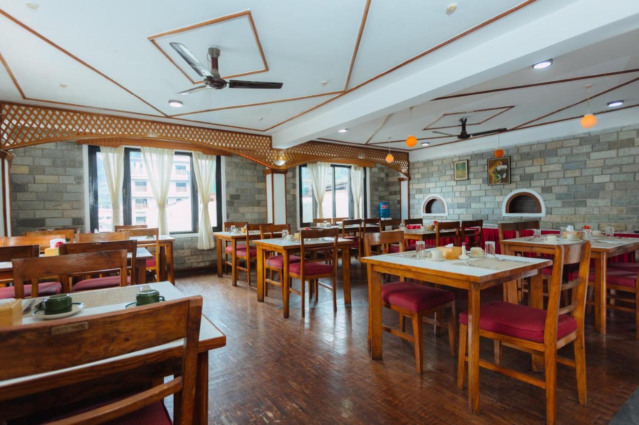Hotel Tulsi Pokhara Exteriör bild
