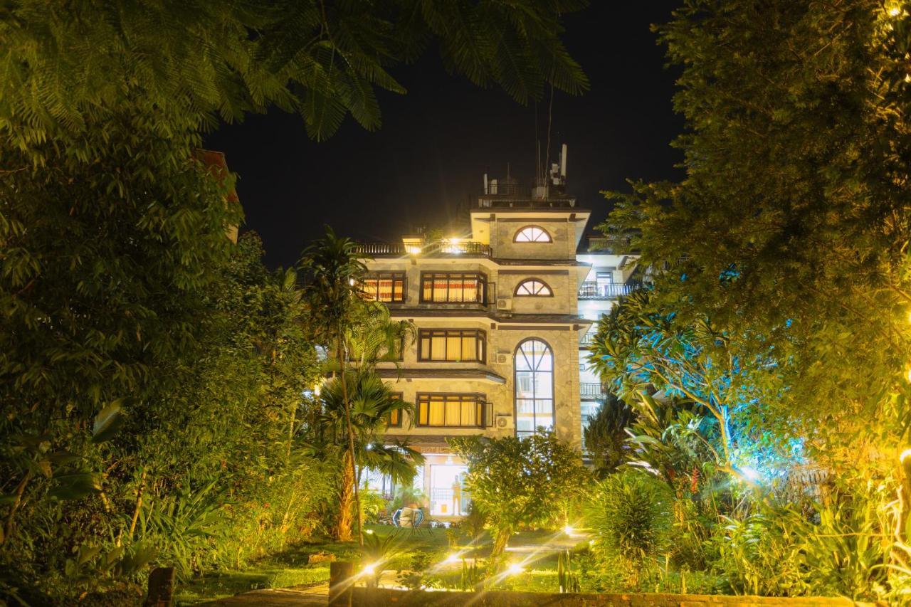 Hotel Tulsi Pokhara Exteriör bild