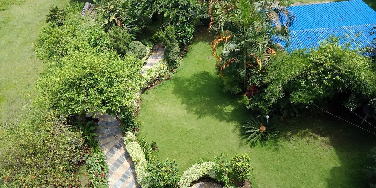 Hotel Tulsi Pokhara Exteriör bild